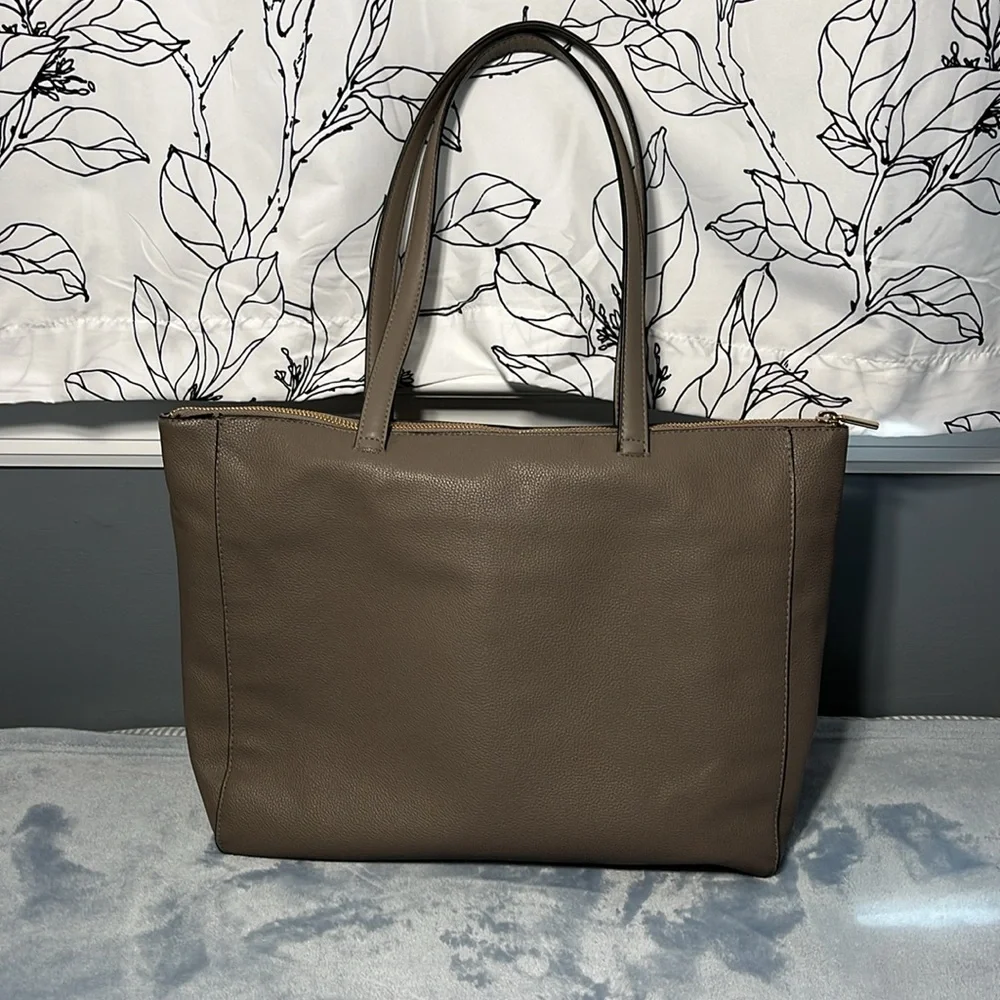 A New Day Elegant Taupe Tote Bag - Picture 2 of 14
